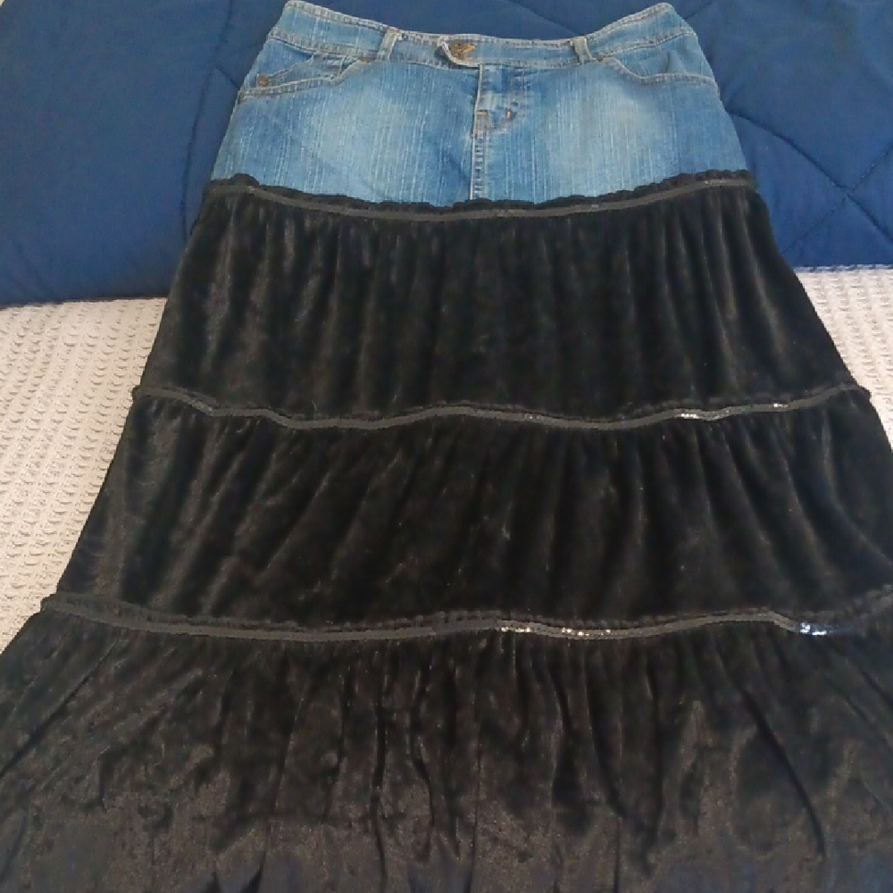VINTAGE Denim and Black Velvet Tiered Skirt..fits 28" Waist..zip Front